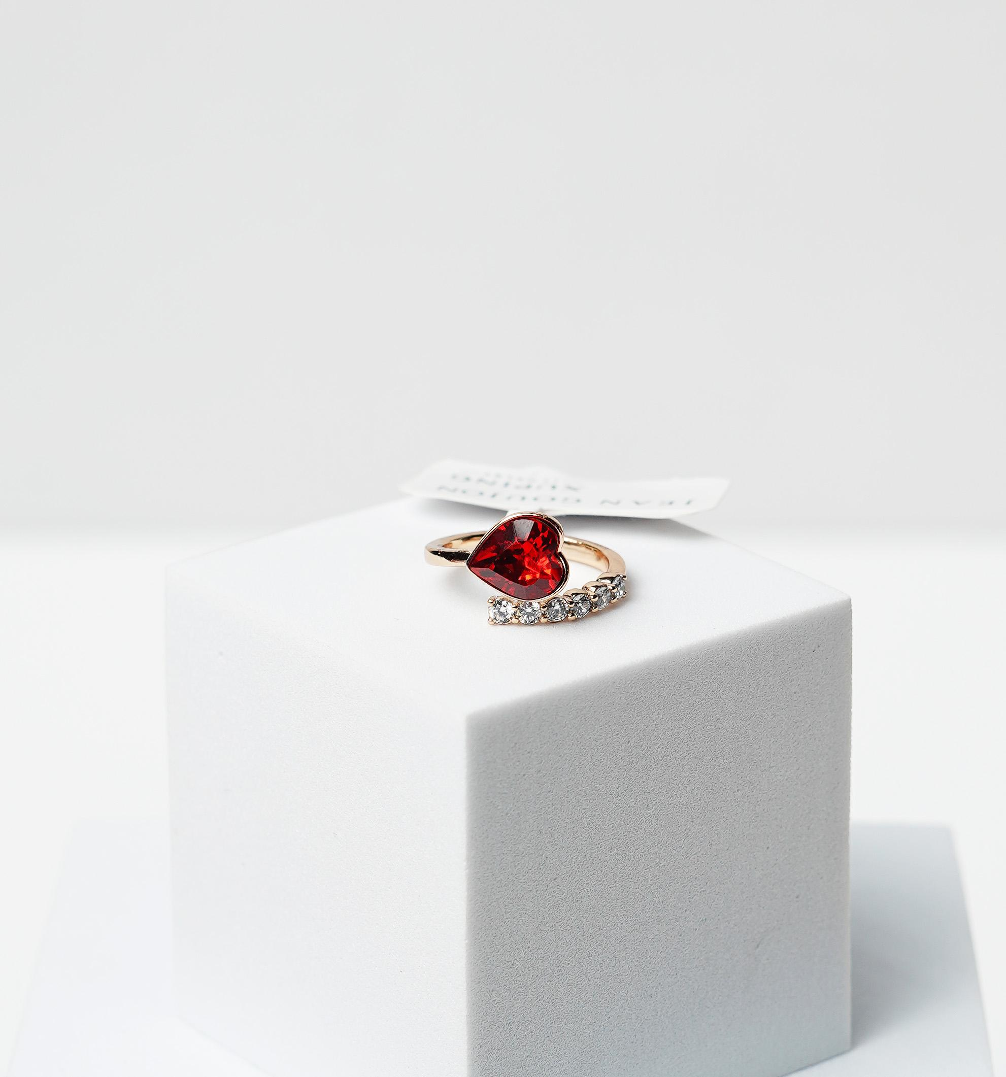 Crimson Hear Ring
