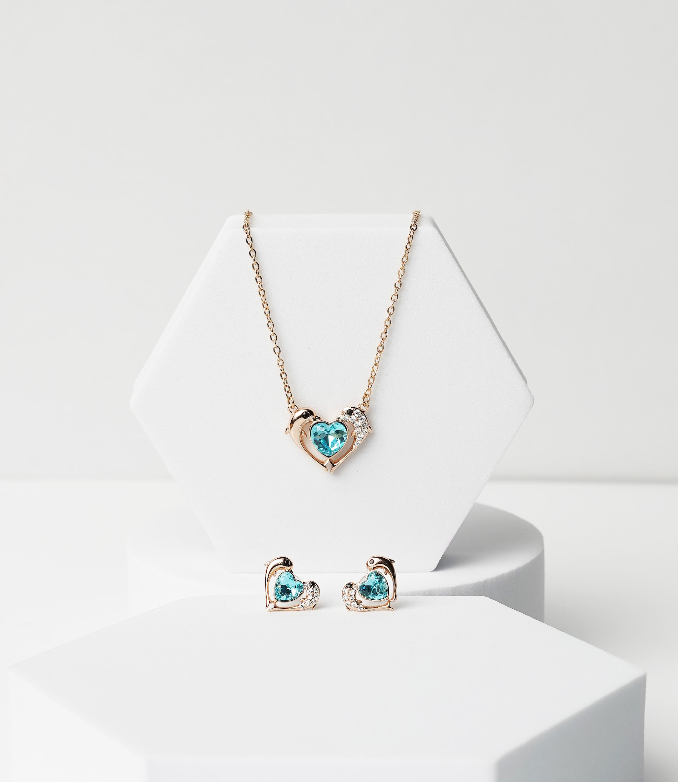 The Ocean's Embrace Set